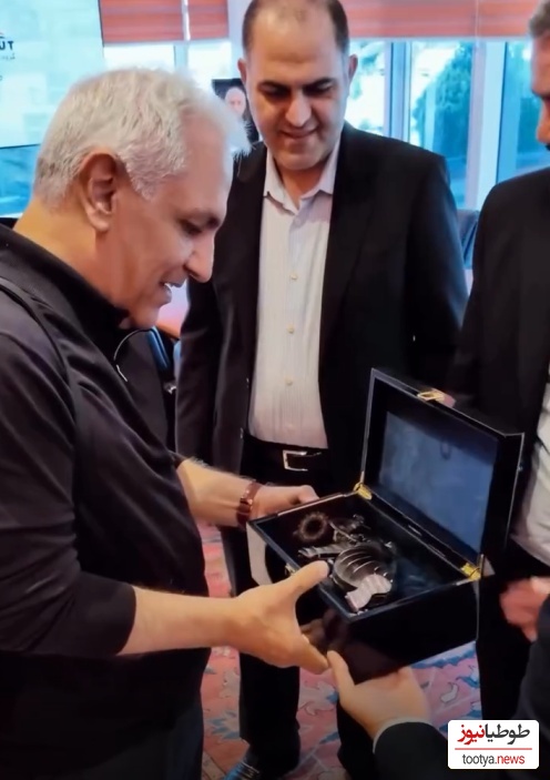 رونمایی از مدل ماشین کراس اور مهران مدیری در لاکچری‌ترین مجتمع خودرویی ایران/ دارندگی و برازندگی