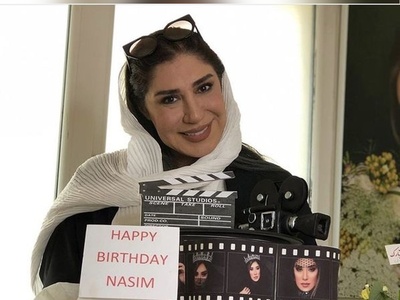 تیپ و استایل نسیم ادبی در جشن تولد 49 سالگی اش/ مبارکا باشه