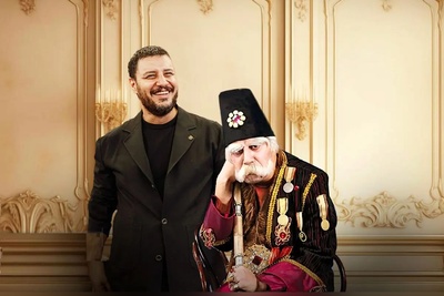 پشت صحنه خنده‌دار کُری خوانی ترکی جواد عزتی در برابر آرنولد😂/ هادی کاظمی هم معلم زبان تُرکی+فیلم