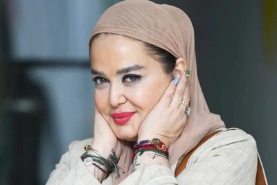 (عکس) کافه‌گردی خیابانی بهاره رهنما در هافبرگ اتریش با استایل زمستانی