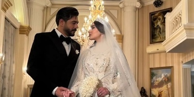 رونمایی از کارت عروسی صورتی باربی مریم مومن و سهیل قصدی به همراه گیفت های عروسی جذابشان+عکس