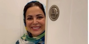 ترکیب جادویی رنگ‌ها در دکوراسیون خانه کمند امیرسلیمانی؛ نگاهی به سلیقه تحسین‌برانگیز خواهرشوهر مونا کرمی در چیدمان این قسمت از منزلش+ویدیو