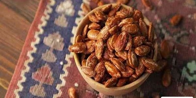 رایج‌ترین اشتباه تلفظی میان ایرانیان، تخمه جابانی یا ژاپنی؟!/ این تخمه ها در کجا و چگونه بوجود می آید؟!+ ویدئو