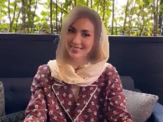 چیدمان میز صبحانه ایرانی مینا مختاری و بهرام رادان در سفر تفریحی شان / بقول نقی "پایتخت" ویو ررره