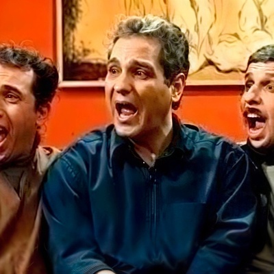 خنده از ته دل مهران مدیری در 21 سال پیش! سکانسی که هرگز در پاورچین پخش نشد! /خنده‌های مهارنشدنی مهران مدیری در پشت صحنه پاورچین!