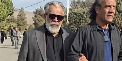 حضور السا فیروزآذر، حسن پورشیرازی و همسرش مهناز افضلی، لیلا بلوکات، مائده طهماسبی و همسرش، تهمینه میلانی، مصطفی زمانی و... در مراسم تشییع همایون ارشادی