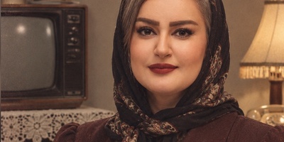 وقتی AI بازیگران ایرانی را به دهه 80 میلادی پرتاب کرد؛ استایل رترو مونا کرمی و مونا فرجاد تا امین زندگانی با چاشنی طنز امیرحسین قیاسی!