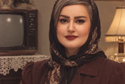 وقتی AI بازیگران ایرانی را به دهه 80 میلادی پرتاب کرد؛ استایل رترو مونا کرمی و مونا فرجاد تا امین زندگانی با چاشنی طنز امیرحسین قیاسی!