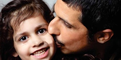 لحظات احساساتی شدن جواد رضویان بعد از خبر خواستگار داشتن دخترشه / سکانس برتر از سریال «صفر 21» با هنرمندی سیامک انصاری و رویا میرعلمی