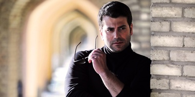 اجرای آهنگ «بازم شراره» و حرکات موزون توسط جواد جوادی که با دیدنش شوکه میشین+ویدیو/ بچه مهندس این همه استعداد داشت و ما نمیدونستیم😂