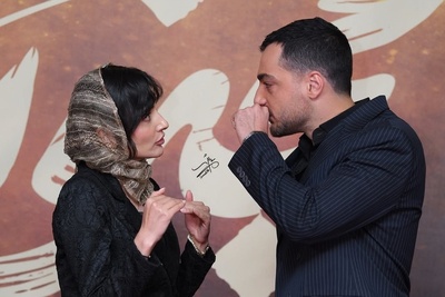 نگاهی به تیپ و استایل شیک ستارگان سریال شغال در اکران فیلم مجنون:از سجاد بابایی و پارتنرش نورا محقق تا باربد بابایی و هانیه غلامی و الهام اخوان و بهزاد خلج