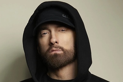 تعجب و واکنش جالب خواننده معروف رپ با شنیدن خبر پدربزرگ شدنش!+تصویر