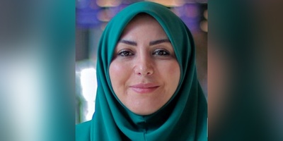 استایلی زیبا و متفاوت از المیرا شریفی‌مقدم با عبای احلام الورد