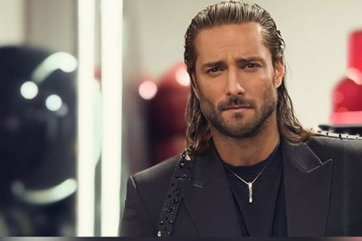 (ویدئو) استایل عجیب امیر مقاره "ماکان بند" در کنسرتش با موهای بافت و پیراهن زنانه!