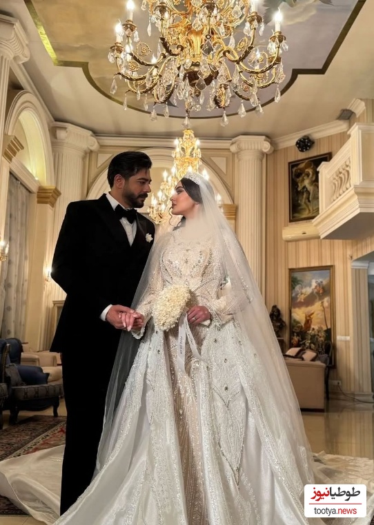 رخنمایی جزئیات زیبای لباس عروس، کیف و کفش و کارت عروسی شیشه ای و شفاف مریم مومن و سهیل قاصدی که برای مهمانان مراسم تدارک دیده بودند+عکس