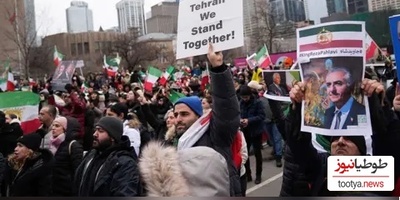 وقتی یادشون میره به اتباع خارجی بگن حداقل یه کلمه فارسی یاد بگیرن!؛ رسوایی خنده‌دار در تجمع ضد انقلابی / فیلمی که آبرو برای لیدرها نذاشت