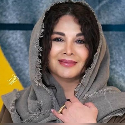 از کت راه راه تا گلدوزی مرموز روی لباس؛ نگاهی نزدیک به استایل متفاوت شهره سلطانی که مخاطبان را شگفت‌زده کرد+عکس