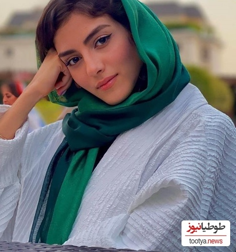 پردیس پورعابدینی در کافی شاپ دنج؛ استایل متفاوت و خاص بازیگر محبوب