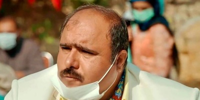 نگاهی به چیدمان نمای بیرونی منزل کاظم نوربخش، سلمان نون خ /گلدان های درب ورودی فوق العاده زیباست+عکس