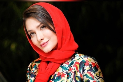 سلیقه‌ی ساناز سعیدی تو انتخاب لباس حرف نداره! چه استایلی ساخته😎
