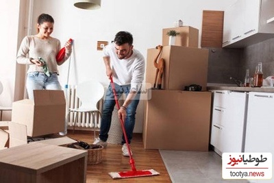 همکاری بامزه زن و شوهر در بریدن چوب/ خانومه کمک نمیکرد سنگین تر بود😂+ویدئو