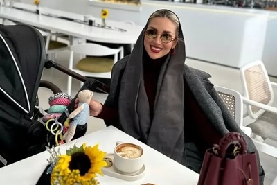 (عکس) رونمایی مینا مختاری، همسر باسلیقه بهرام رادان، از سرویس چایخوری عصرانه شیک و خاصش / اینهمه زیبایی اونم یه جا!😍😍