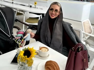(عکس) رونمایی مینا مختاری، همسر باسلیقه بهرام رادان، از سرویس چایخوری عصرانه شیک و خاصش / اینهمه زیبایی اونم یه جا!😍😍