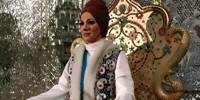 ساغر عزیزی بازیگر نقش فرح پهلوی: طرفداران پهلوی به من فحش می دهند برای آنها خیلی گریه کردم !