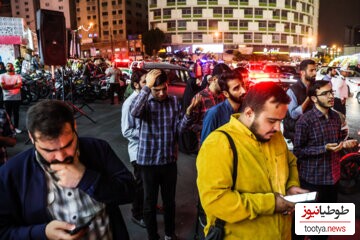 تجمع مردم تهران در میدان ولیعصر