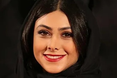 اینبار شنای آزادهیجان انگیز آزاده صمدی در دریا🌊