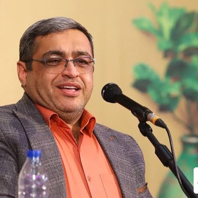 این جمله‌ها را دیگر به همسرتان نگویید! سعید عزیزی از شوخی‌هایی گفت که آرام‌آرام امنیت عاطفی خانواده را ویران می‌کنند