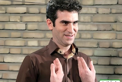 (ویدئو) سکانسی که حال هر افسرده‌ای رو خوب می‌کنه! حبیبِ «لیسانسه‌ها» با انگلیسی حرف زدنش ترکوند😂