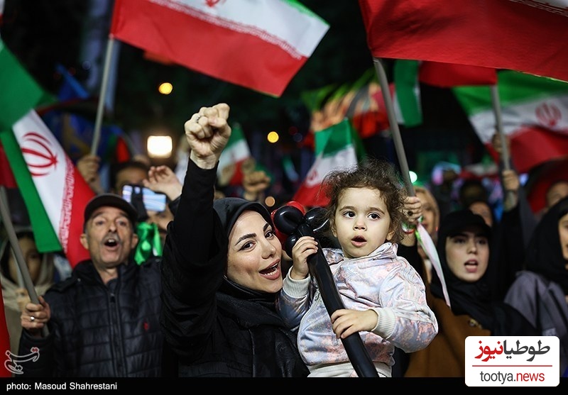 هنرمندان در باغ فردوس