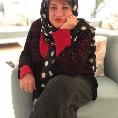 ویدیو / یادی کنیم از تسلط بی‌عیب و نقص ناهید مسلمی به زبان ترکی وسط تست بازیگری رویا میرعلمی، جَک جَک سن الله😂😂