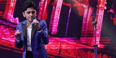 (ویدئو) صدای جادویی و جذاب علی طولابی با ترانه‌ای از همایون شجریان در فینال عصر جدید همه رو انگشت به دهن گذاشت