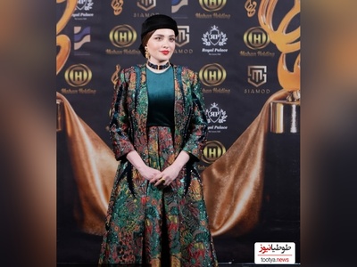 نگاهی به مراحل آماده سازی لباس فاخر بهنوش طباطبایی در مراسم جشن حافظ/بهنوش طباطبایی با این استایل ویژه درخشید