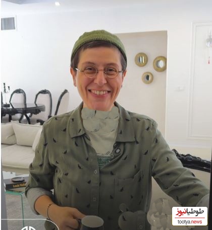 نگاهی به آپارتمان سوسن پرور که شما را عاشق دکوراسیونش می‌کند؛ ترکیب مبلمان خوشرنگ روکوکو با شمع‌هایی اروپایی و جزیره‌ای تماما مرمر! +ویدیو