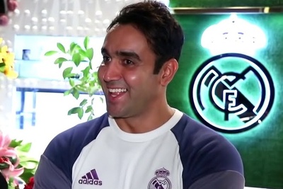 گزارش تصویری از حضور بازیگران در افتتاحیه کافه رئال پوریا پورسرخ/ از هادی کاظمی و طناز طباطبایی تا بهرنگ علوی و لیلا بلوکات