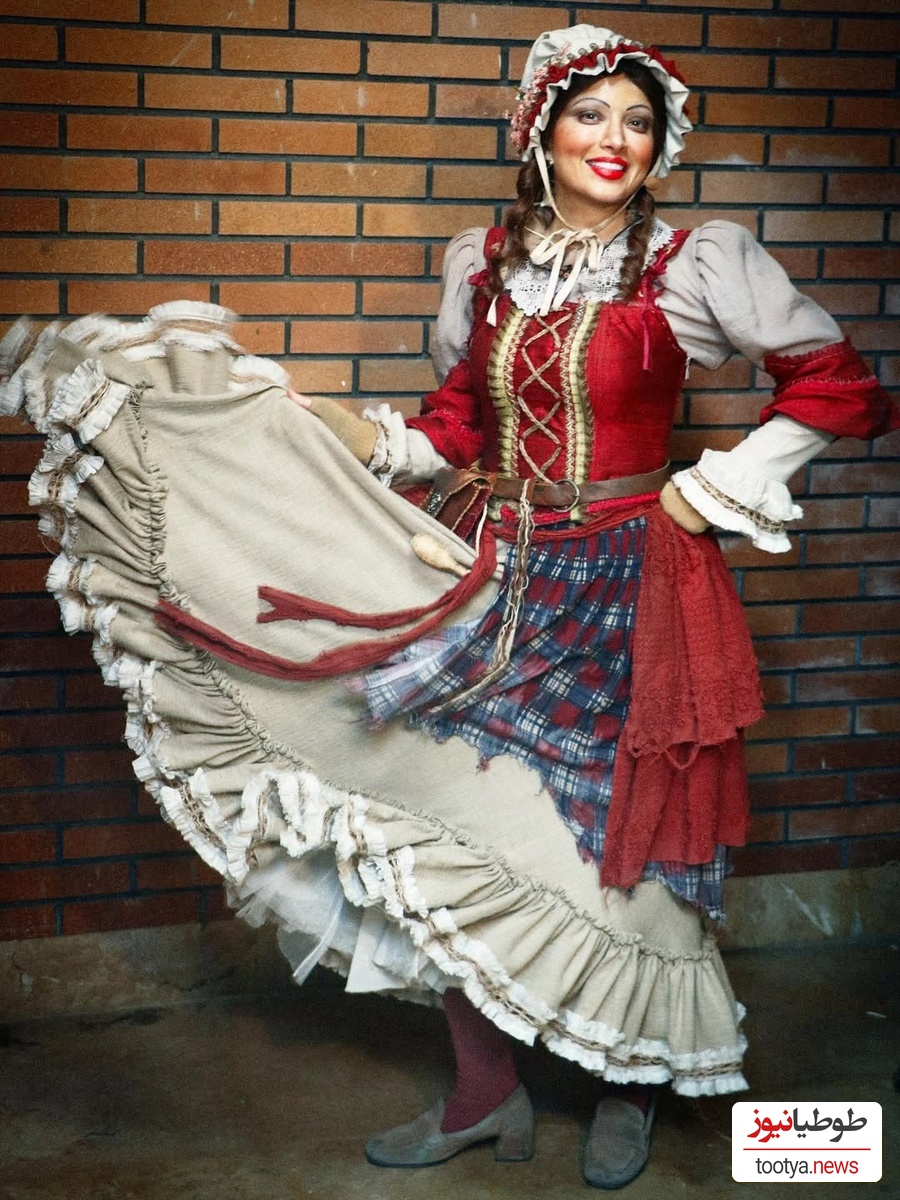 نگاهی به تیپ و استایل شیک پاییزی بهنوش طباطبایی /شتر چی میگه اون وسط