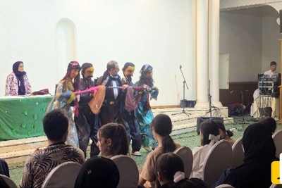 دیدار جمعی از هنرمندان از کودکان آسیب دیده جنگی: هادی حجازی فر، علیرضا کمالی،شبنم مقدمی، گلاره عباسی، شکیب شجره، علی اوسیوند، فرزین محدث و...