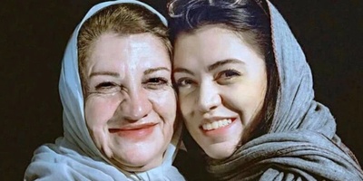 سلفی زیبای ناهید مسلمی در کنار همسر واقعی و دخترش، شیدا خلیق/ انگار ناهید مسلمی اینجا فکر میکرده جوکر تایمشه و باید شیدا رو بخندونه