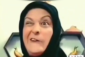 یادی کنیم از  خنده دارترین سکانس سریال خانه به دوش: وقتی علی صادقی، گوله نمک سینمای ایران، لج مریم امیرجلالی رو درمیاره 🤣