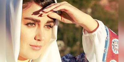 لحظات عاشقانه‌ی افسانه پاکرو و بازیگر خوش‌استایل ترک