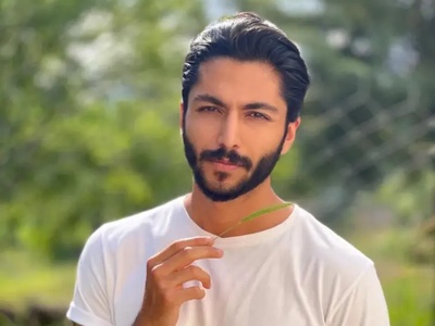 تغییر چهره متفاوت و جذاب کیسان دیباج؛ آقای بازیگر را بدون ریش ببینید!+عکس