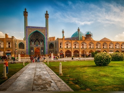 (ویدیو) کپی برداری چینی ها تمامی ندارد!/ چینی‌ها می‌خواهند آثار تاریخی اصفهان را در چین بسازند؟