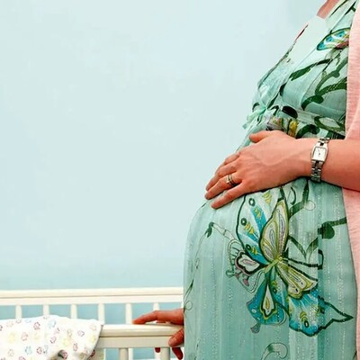 جنجالی ترین و عجیبترین حاملگی جهان: پیرزن 114 ساله ای که باردار شد+ عکس