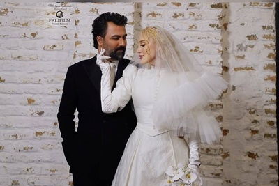 انعکاس سبک های تاریخی در لباس عروس بازیگران ایرانی/ لباس عروس ویکتوریایی آرام جعفری و متین ستوده، لباس عروس زهره فکور صبور به سبک سلطنت عثمانی، مونا کرمی، سروین بیات و...