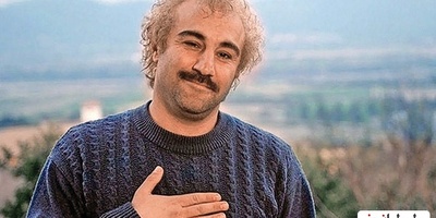 تسلط باورنکردنی محسن تنابنده به زبان ها و گویش های مختلف/ یه تنه همه رو حریفه