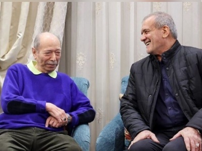 نگاهی به دکوراسیون خانه علی نصیریان در شبی که میزبان پزشکیان و دخترش بود؛ از مبلمانی همرنگ با فرش تا پذیرایی با هندوانه و زولبیا بامیه همراه با آوازخوانی آقابزرگ سینما برای رئیس‌جمهور