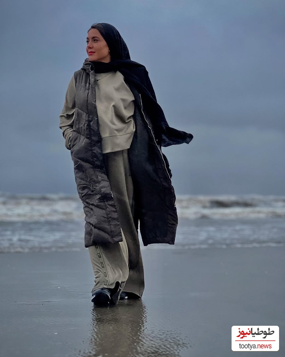  آزاده زارعی